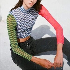 Lisa Says Gah Ana Turtleneck